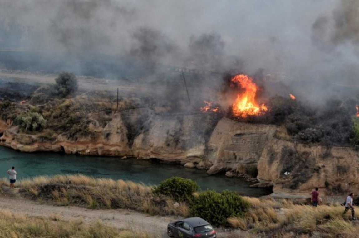 Φαρμακοποιοί Θεσσαλονίκης: Σε ετοιμότητα για προσφορά υλικού στους τραυματίες των πυρκαγιών