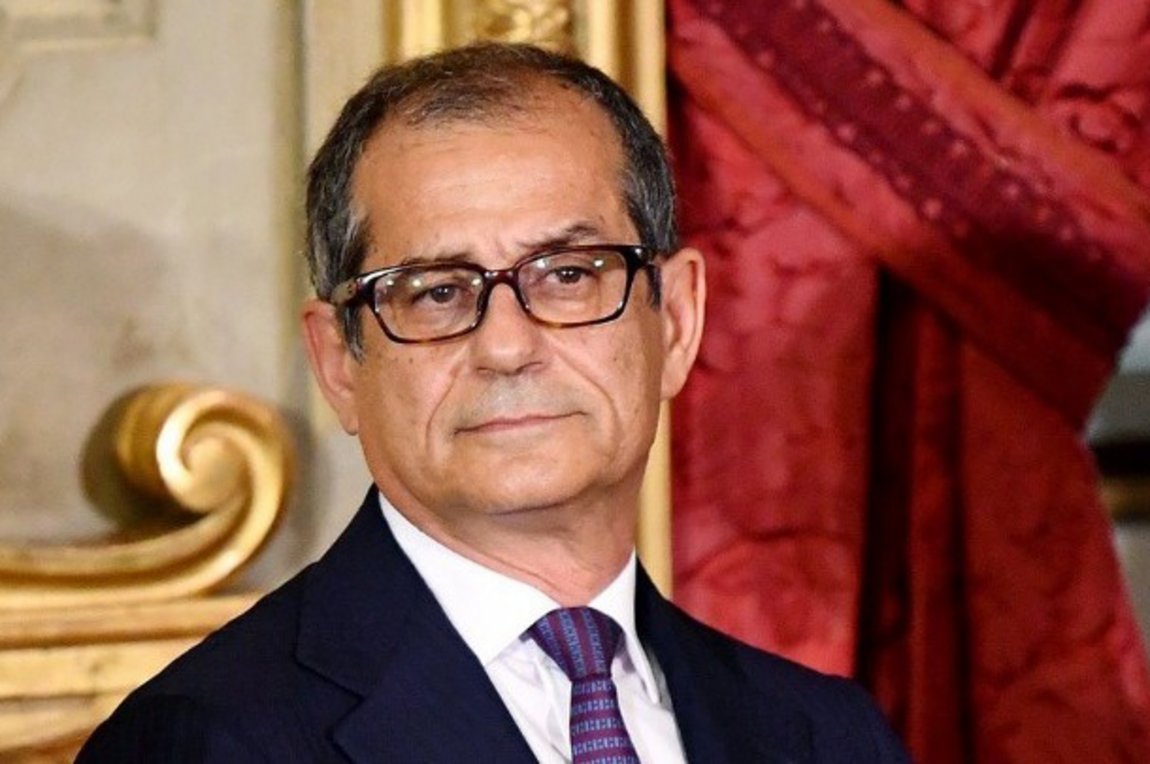 Ο Ιταλός ΥΠΟΙΚ ζήτησε από τους Σαλβίνι και Ντι Μάιο να σταματήσουν τις δηλώσεις