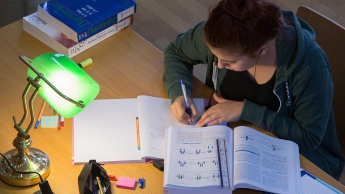 Ρυθμίστηκαν τα κριτήρια για τη δωρεάν φοίτηση στα μεταπτυχιακά