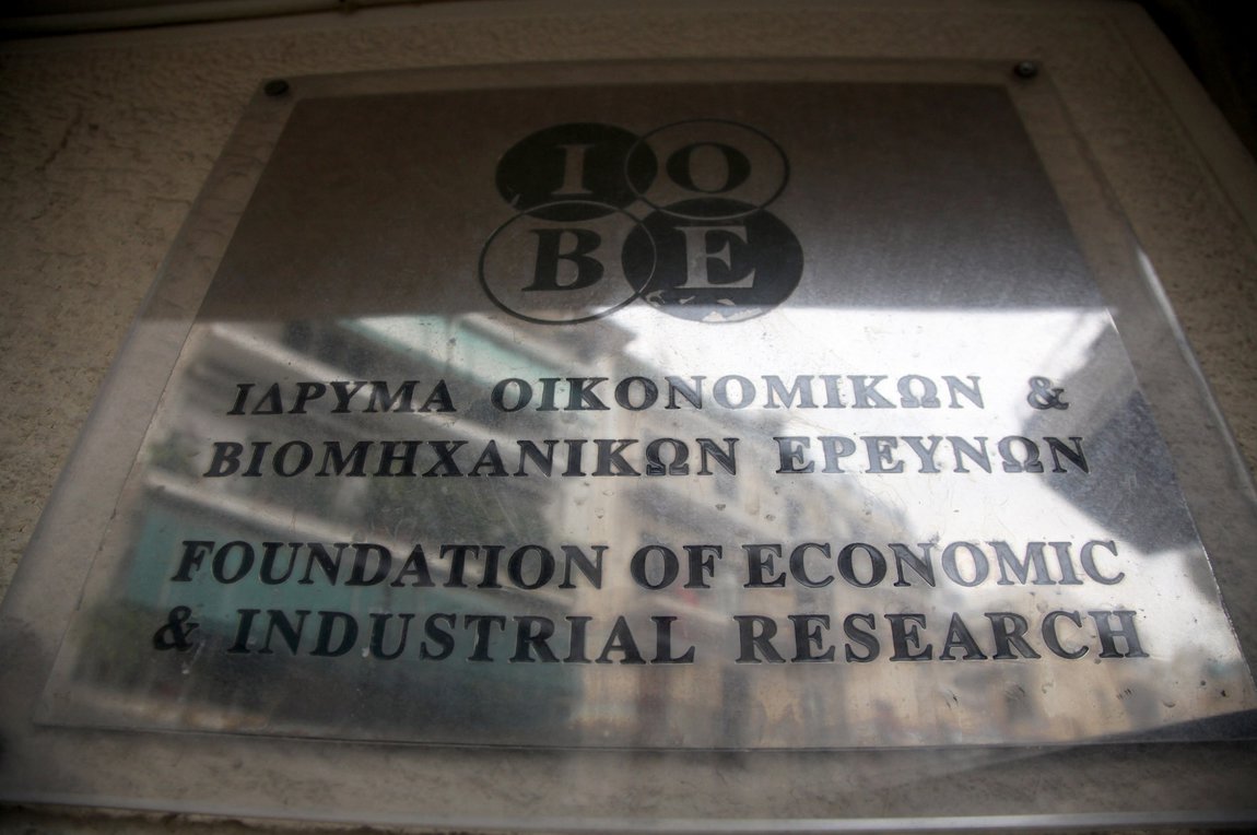 ΙΟΒΕ: Στάσιμο το οικονομικό κλίμα το Μάρτιο