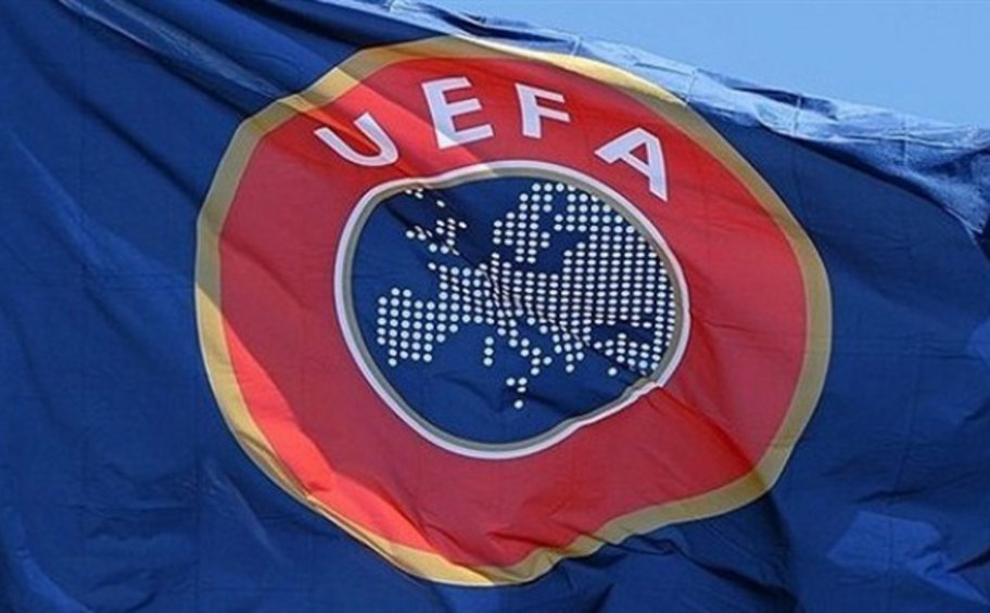 Εφιαλτικό βράδυ για την Ελλάδα με... σανίδα σωτηρίας από τον ΠΑΟΚ - Η βαθμολογία της UEFA