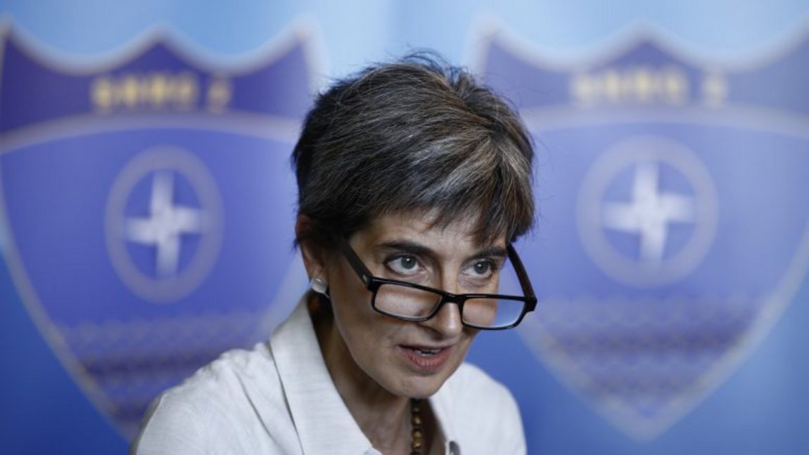 Η πρέσβης της Μ. Βρετανίας συγχαίρει τον Ολυμπιακό