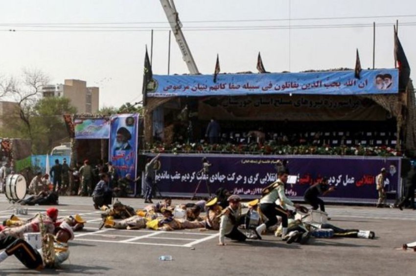 Ποιοι ανέλαβαν την ευθύνη για το μακελειό στο Ιράν -  Καρέ καρέ η επίθεση