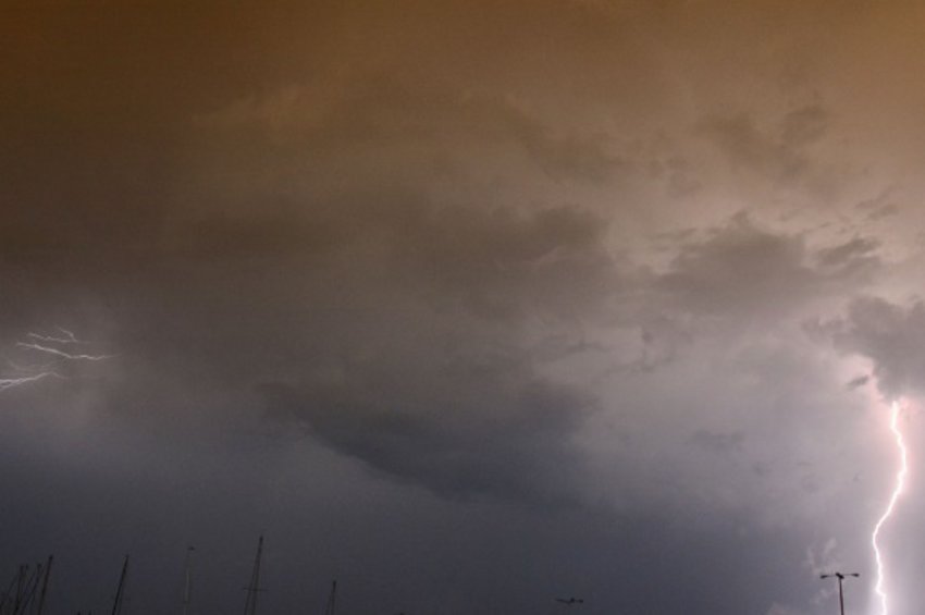 Κακοκαιρία: Η «Κίρκη» φέρνει βροχές, καταιγίδες, χαλάζι και μποφόρ - Πού αναμένονται έντονα φαινόμενα