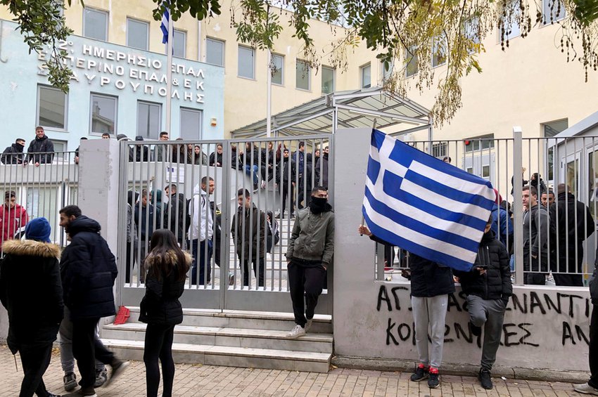 Εμφύλιος στα σχολεία για το Μακεδονικό: Στους δρόμους οι μαθητές της Β.Ελλάδας - Συλλαλητήριο στα Προπύλαια ενάντια στις καταλήψεις