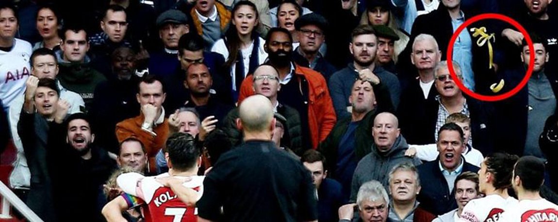 Πέταξε μπανανόφλουδα στον Ομπαμεγιάνγκ και συνελήφθη άμεσα…