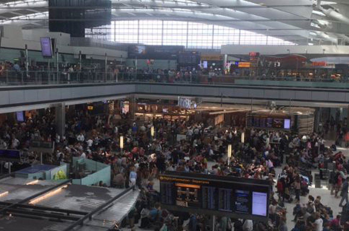 Ανοίγει και πάλι το Γκάτγουικ για περιορισμένο αριθμό πτήσεων