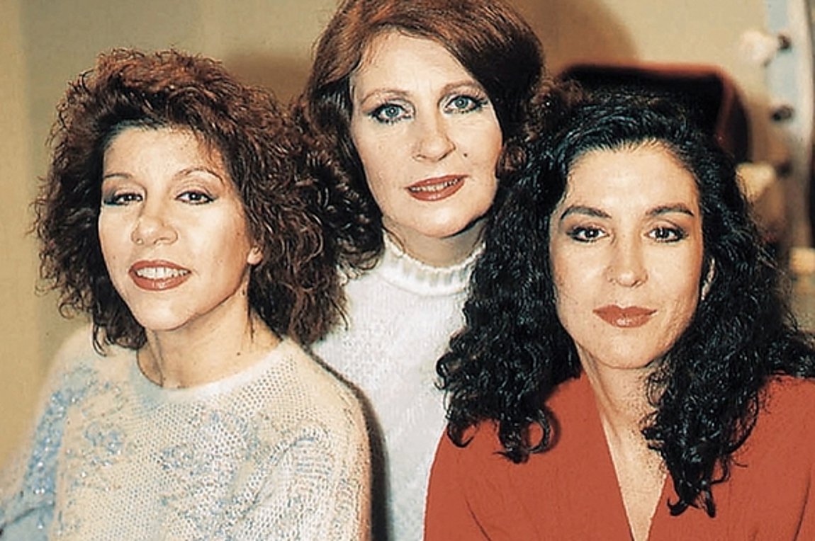 Μίνα Αδαμάκη: Ήταν πολύ δύσκολα στα γυρίσματα της σειράς «Τρεις χάριτες»