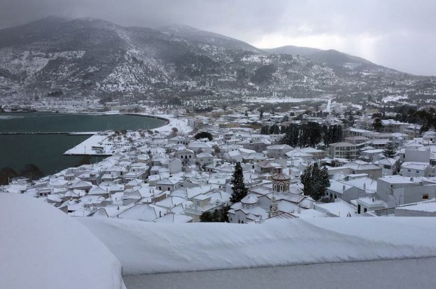 Αποκαταστάθηκε η ηλεκτροδότηση στη Σκόπελο- Συνεχίζεται η χιονόπτωση - Κλειστά τα σχολεία