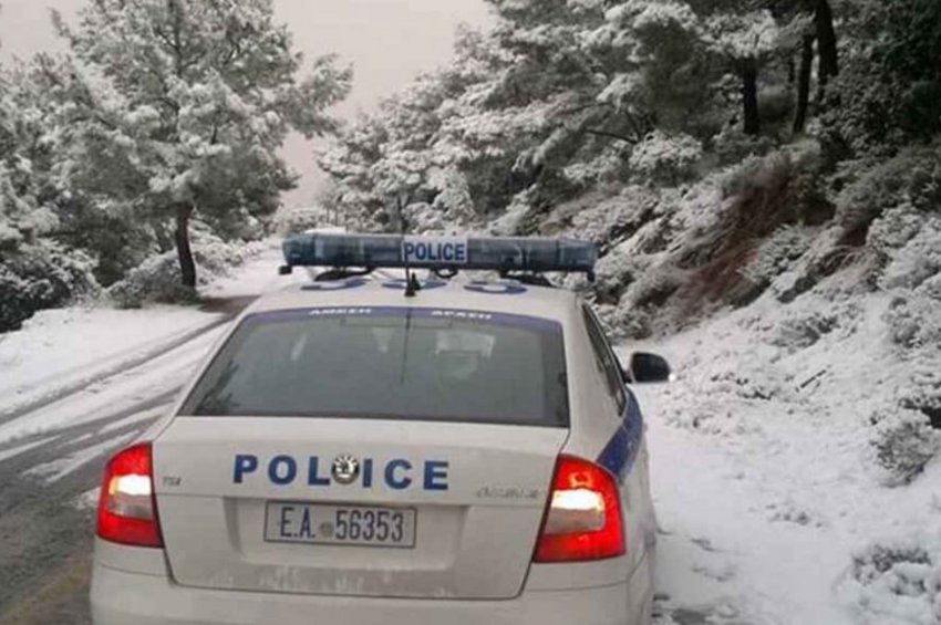 Χίος: Απεγκλώβισαν οκτώ άτομα από τα χιόνια - Ανάμεσά τους δύο παιδιά