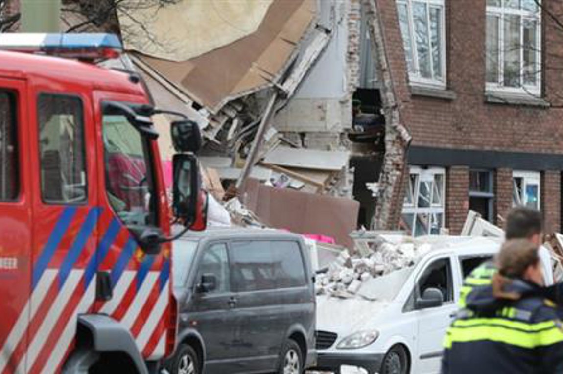 Ισχυρή έκρηξη στη Χάγη: Κατέρρευσε κτίριο – Οι πρώτες εικόνες