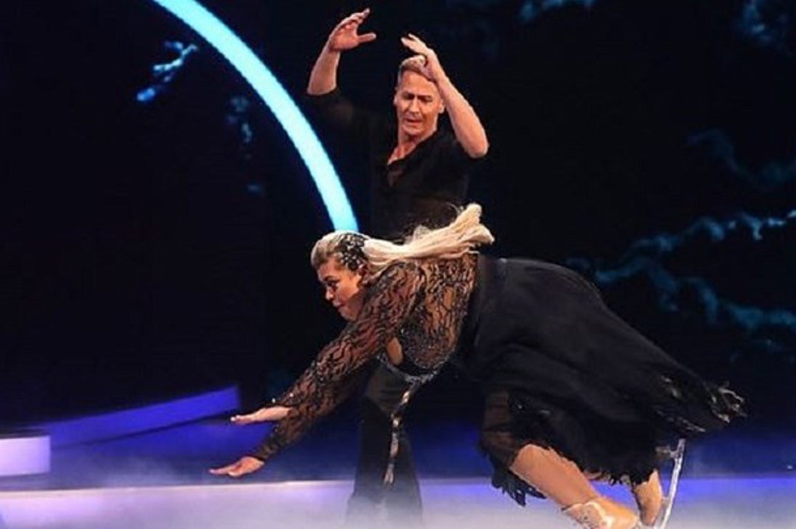 Δείτε την επική τούμπα ηθοποιού στο βρετανικό Dancing On Ice