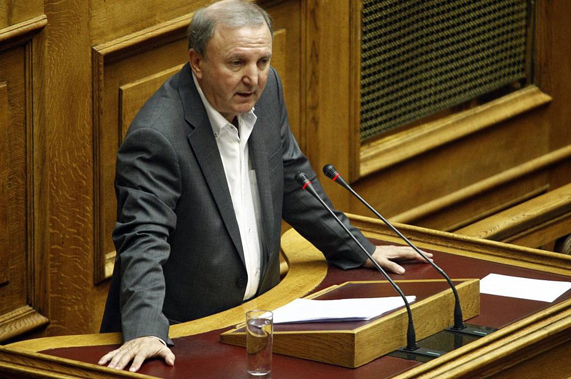 Παπαδόπουλος: Μόνο με συναίνεση αλλαγή κανονισμού, αλλιώς είναι συναλλαγή με τον Καμμένο