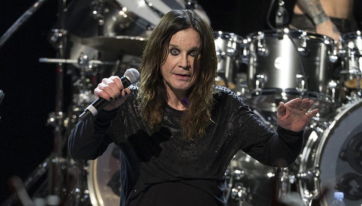 Ο Όζι Όσμπορν ανέβαλε την περιοδεία του