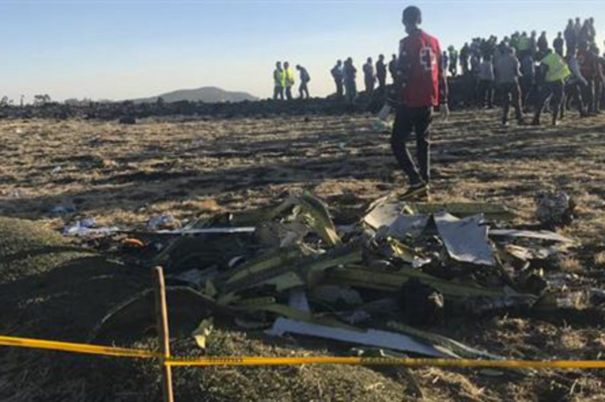 Ερωτήματα για την ασφάλεια των B-737 MAX - Eντοπίστηκε το μαύρο κουτί - Μαρτυρία σοκ για την πτώση