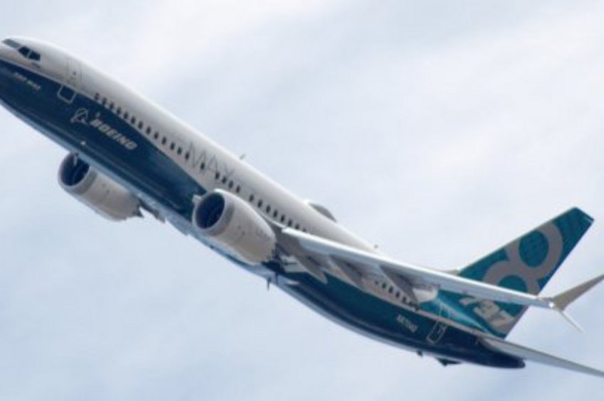Οι ΗΠΑ δεν θα καθηλώσουν τα Boeing 737 Max - Συνομιλία Τραμπ με τον CEO