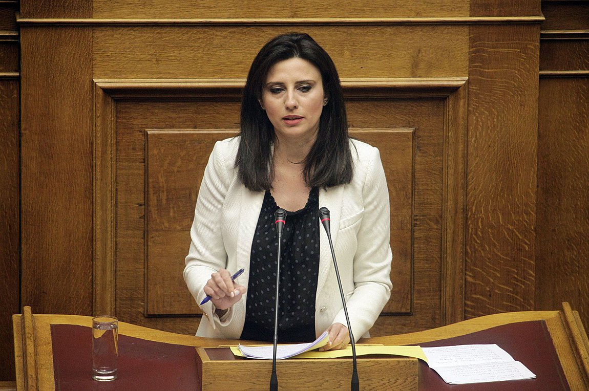 Κασιμάτη: Με τιμές Αρχηγού κράτους να γίνει η κηδεία του Μανώλη Γλέζου