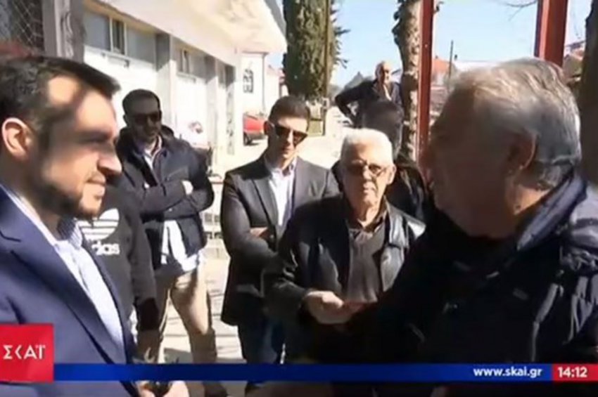 Με συνθήματα «Προδώσατε τη Μακεδονία» υποδέχθηκαν τον Νίκο Παππά κάτοικοι του Κιλκίς