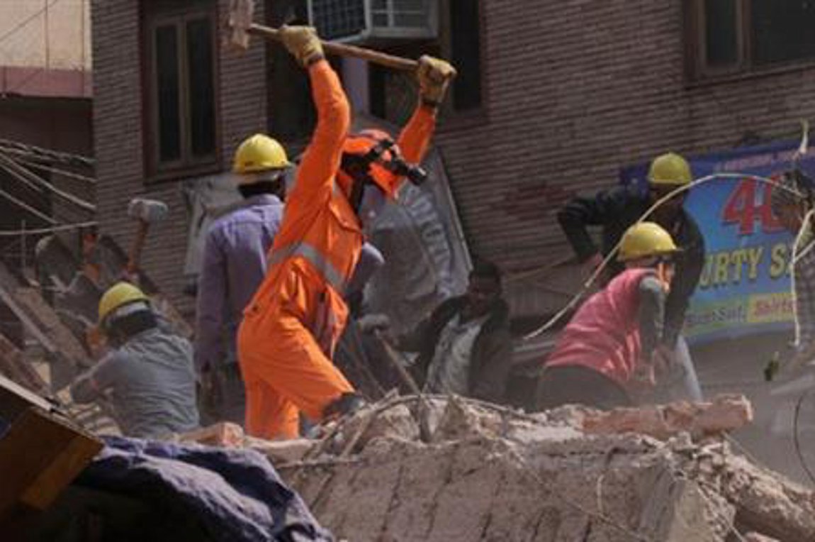 Ανασύρθηκε ζωντανός μέσα από τα συντρίμμια μετά από 62 ώρες