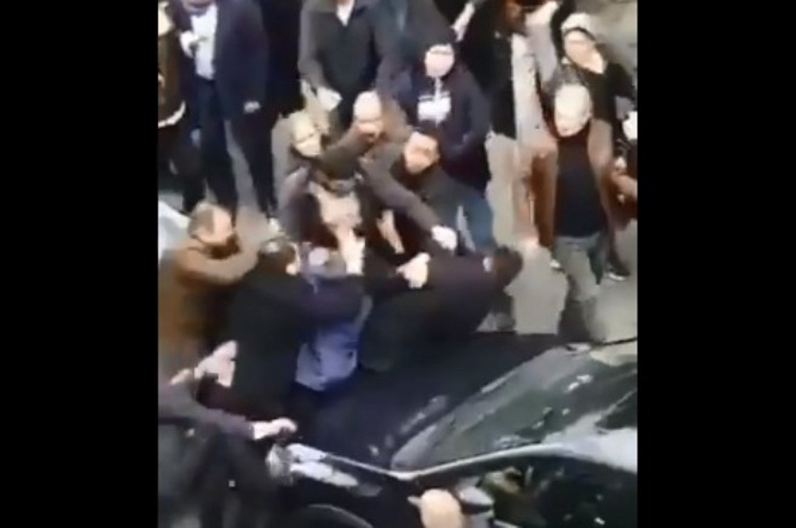 Πυροβολισμοί και ξύλο σε εκλογικό κέντρο στην Κωνσταντινούπολη