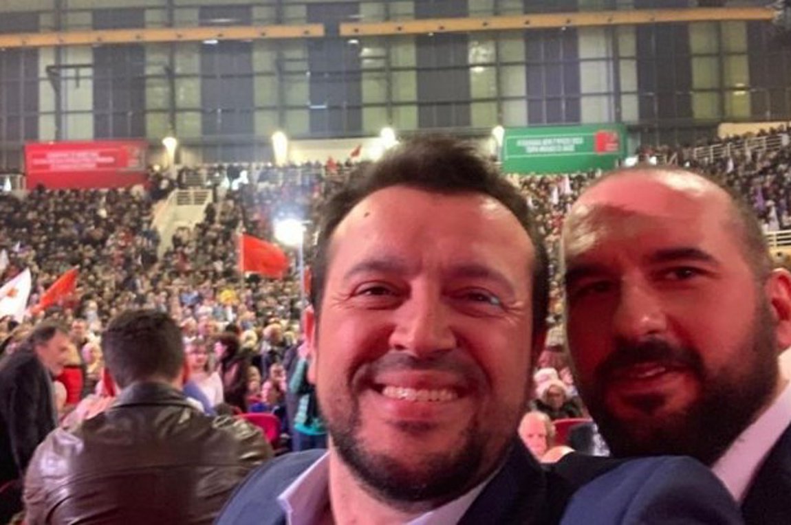 Οι selfies της εκδήλωσης του ΣΥΡΙΖΑ