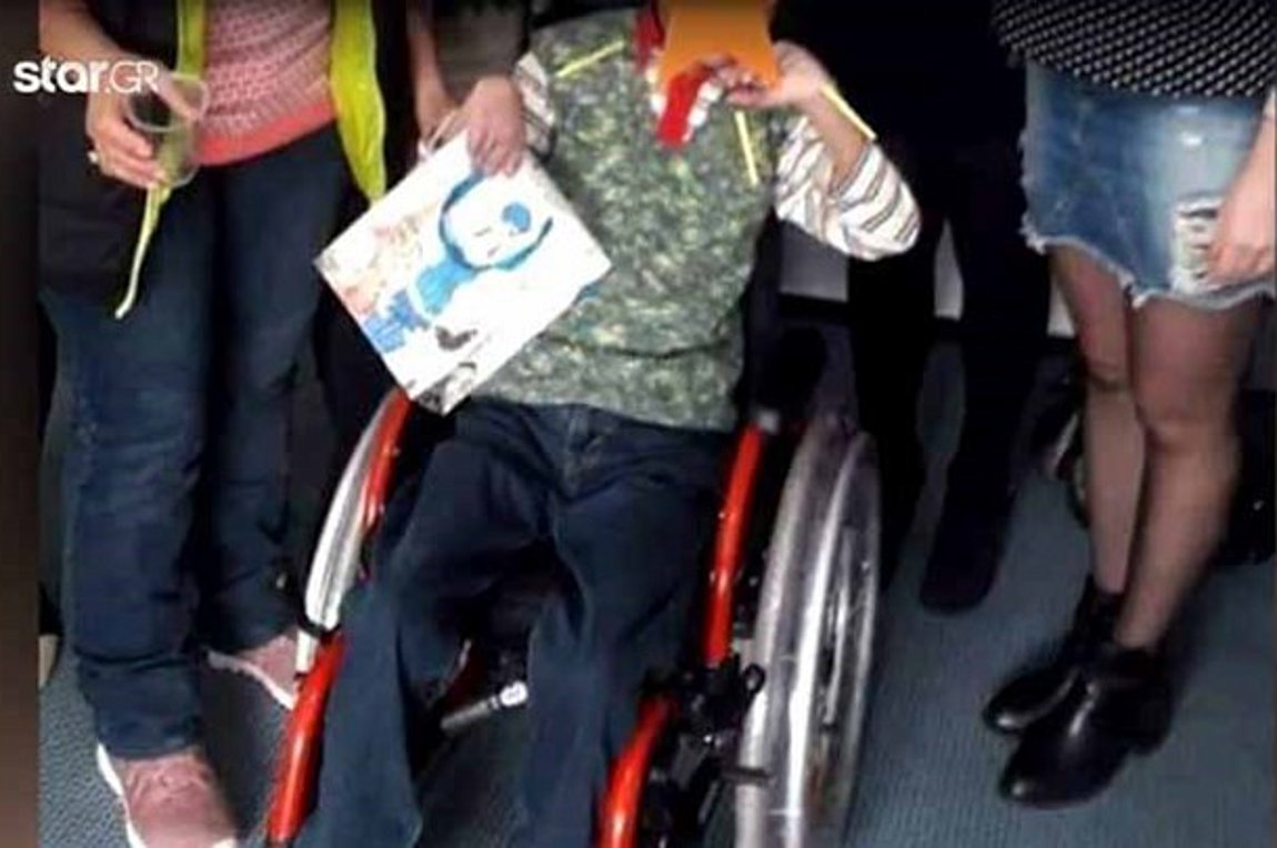 Έκλεψαν το ηλεκτρονικό αμαξίδιο παραπληγικού – Η έκκληση της μητέρας του