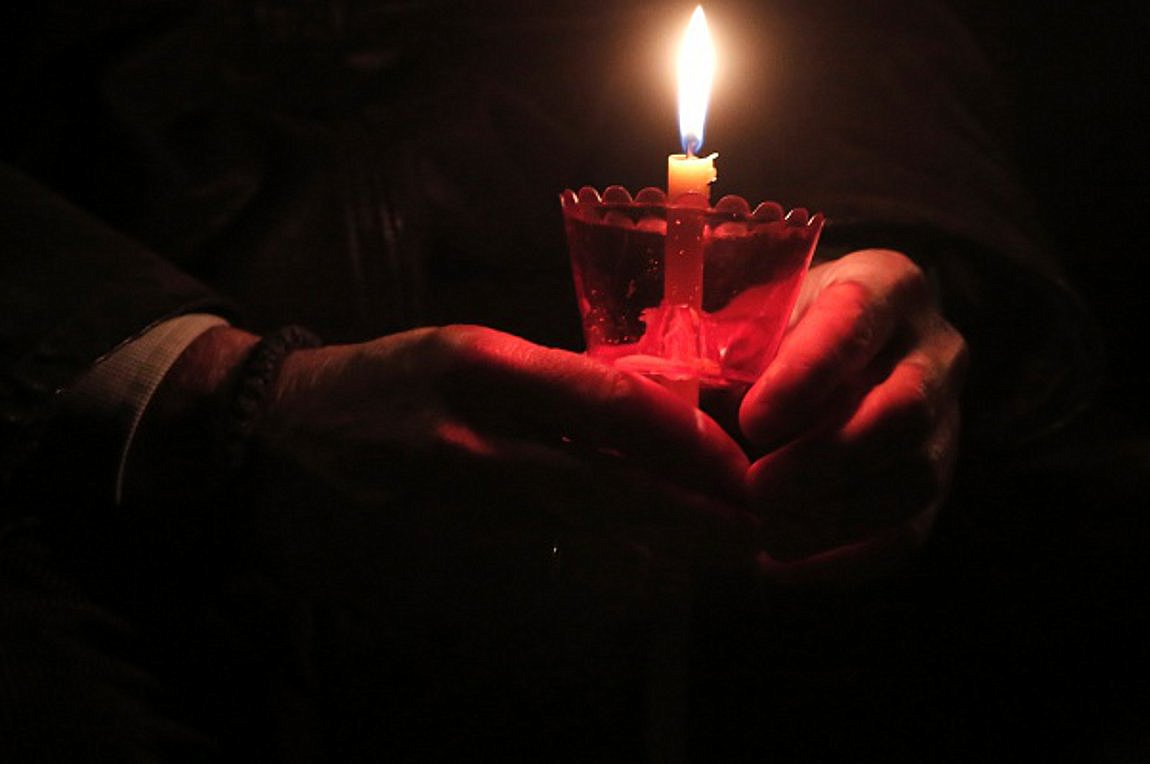 Χριστός Ανέστη και Χρόνια Πολλά από το Real.gr