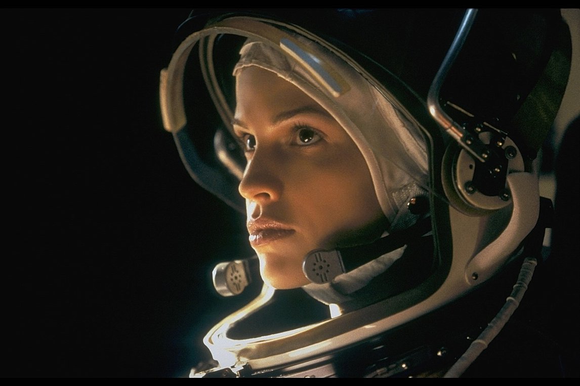 Η Χίλαρι Σουάνκ πάει στον… Άρη: Πρωταγωνιστεί στην τηλεοπτική σειρά «Away» των Τζέισον Κάτιμς και Ματ Ριβς