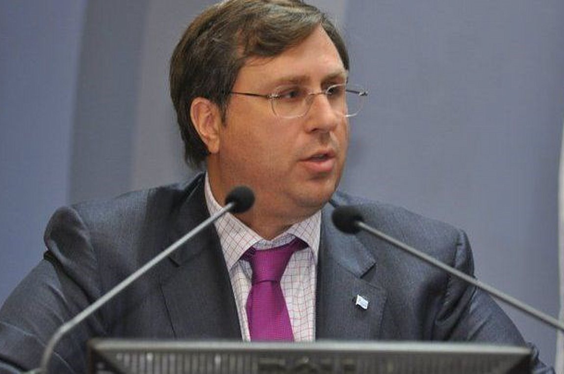 Αϊβαλιώτης στον realfm 97,8: Ο Καρατζαφέρης πήρε άριστα ως ευρωβουλευτής