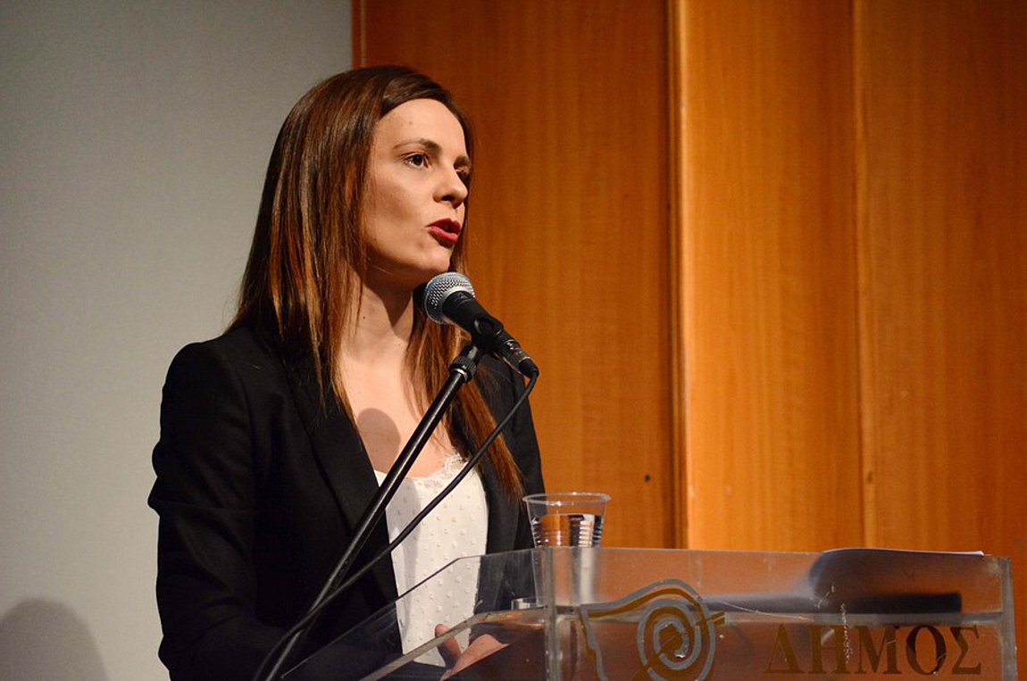 Αχτσιόγλου: Να ακυρωθούν άμεσα οι απολύσεις των «ενοικιαζόμενων» εργαζομένων στην Εθνική Τράπεζα