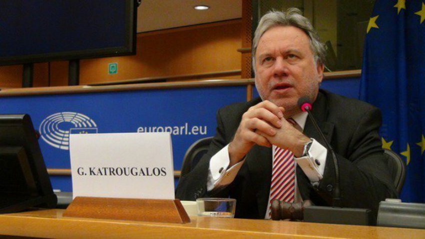 Ο Κατρούγκαλος ενημερώνει τους ευρωπαίους ομολόγους του για τις προκλήσεις της Άγκυρας