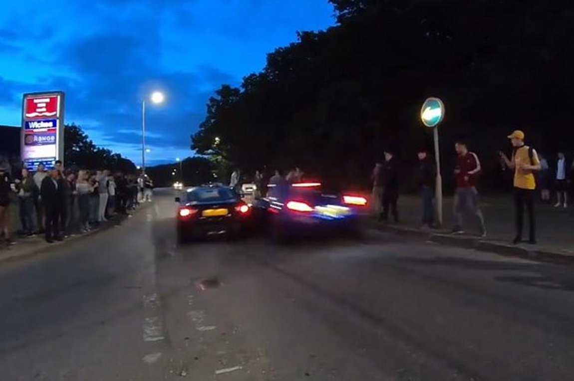 Βίντεο – σοκ: Έκαναν κόντρες και έπεσαν πάνω στους θεατές – Τουλάχιστον 16 τραυματίες