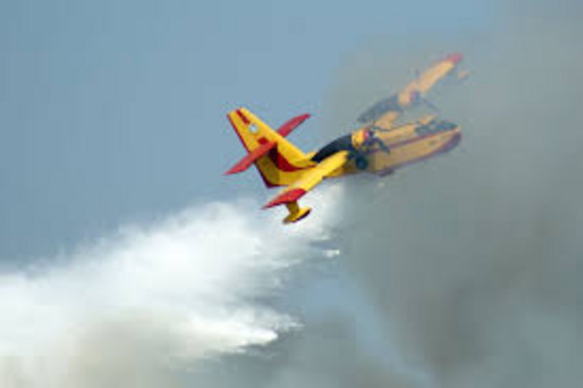 Μεγάλη πυρκαγιά στην Θάσο - Επιχειρούν 2 αεροπλάνα και ισχυρή δύναμη της Πυροσβεστικής