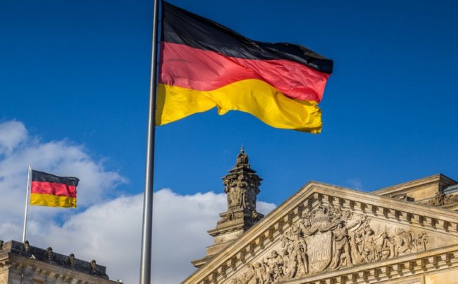 Γερμανία: Το Βερολίνο καταδικάζει τις επιθέσεις σε βάρος των γαλλικών σιδηροδρόμων