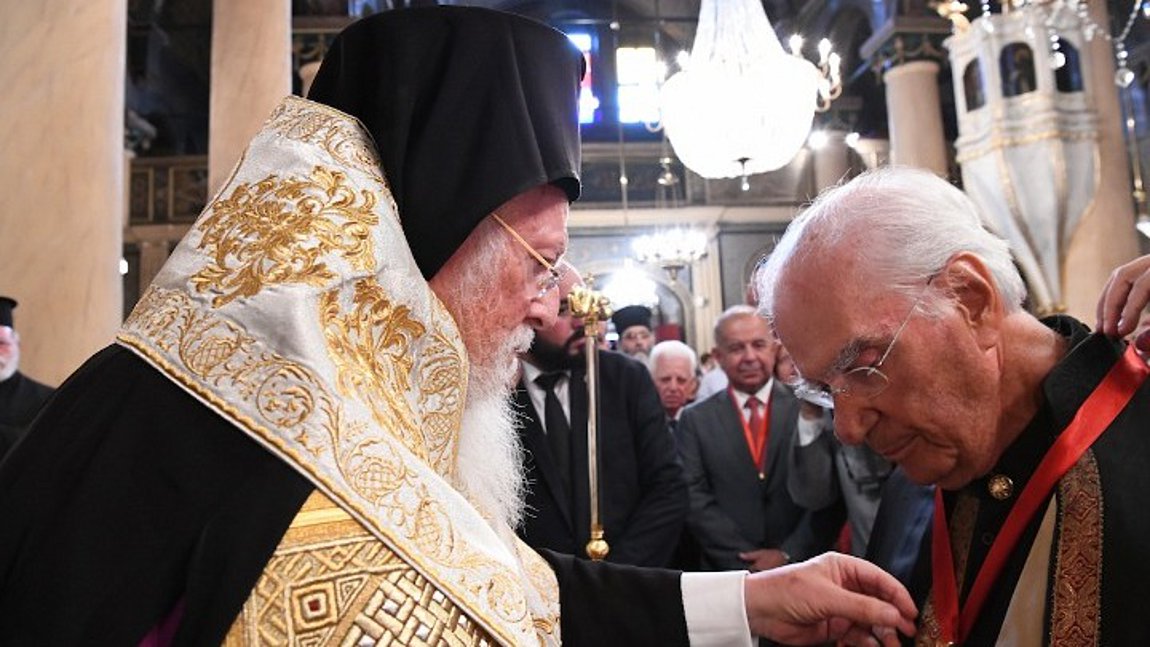 O Οικ. Πατριάρχης τίμησε τον καθηγητή Χρ. Γιανναρά