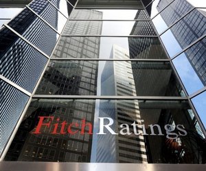 Fitch: Επιβεβαίωσε το αξιόχρεο της Ελλάδας στην επενδυτική βαθμίδα ΒΒΒ-, με σταθερές προοπτικές