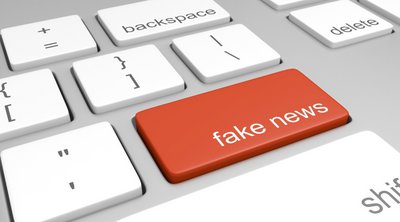 Ισπανία: Η κυβέρνηση προτείνει αυστηρότερους κανόνες για την αντιμετώπιση των fake news