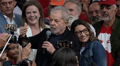 Εκλογές Βραζιλία-Δημοσκόπηση: Ο Λούλα προηγείται με 12 μονάδες του Μπολσονάρου, φέρεται να κερδίζει στον δεύτερο γύρο