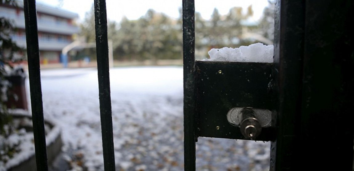 Κλειστά τη Δευτέρα τα σχολεία στην Αττική – Mε τηλεκπαίδευση τα μαθήματα