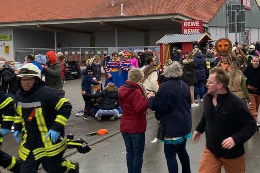 29χρονος Γερμανός ο οδηγός που έπεσε εσκεμμένα πάνω σε πλήθος σε καρναβαλική παρέλαση - 30 τραυματίες