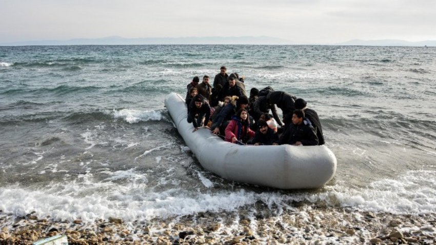 Περίπου 500 μετανάστες-πρόσφυγες έφθασαν στα νησιά του B. Αιγαίου