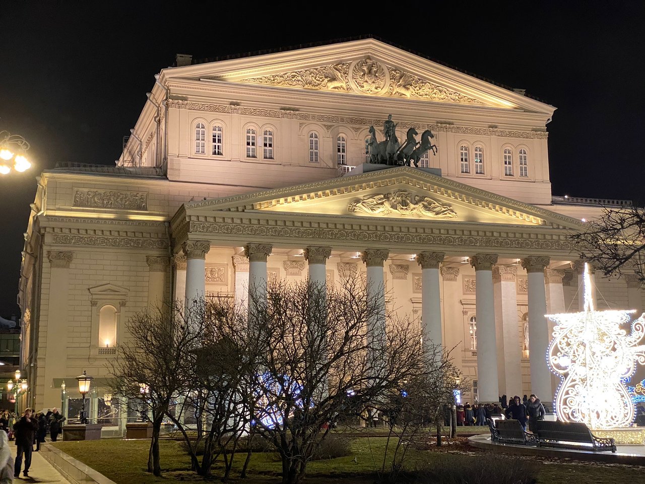 Знаменитый оперный театр в Москве