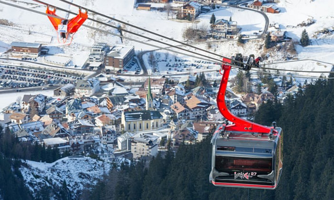 Αυστριακές Άλπεις: Έρευνα στο πολυτελές θέρετρο Ισγκλ για απόκρυψη του «κρούσματος μηδέν» που διέσπειρε τον κορωνοϊό στην Ευρώπη