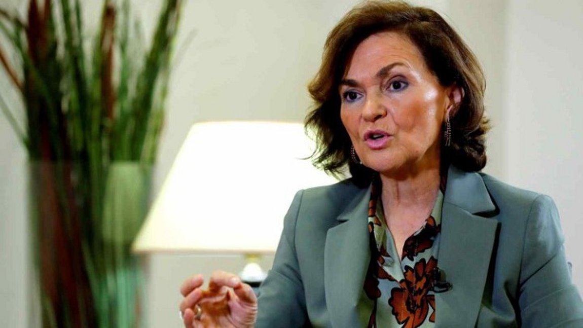 Θετική στον κορωνοϊό η αντιπρόεδρος της ισπανικής κυβέρνησης Κάρμεν Κάλβο