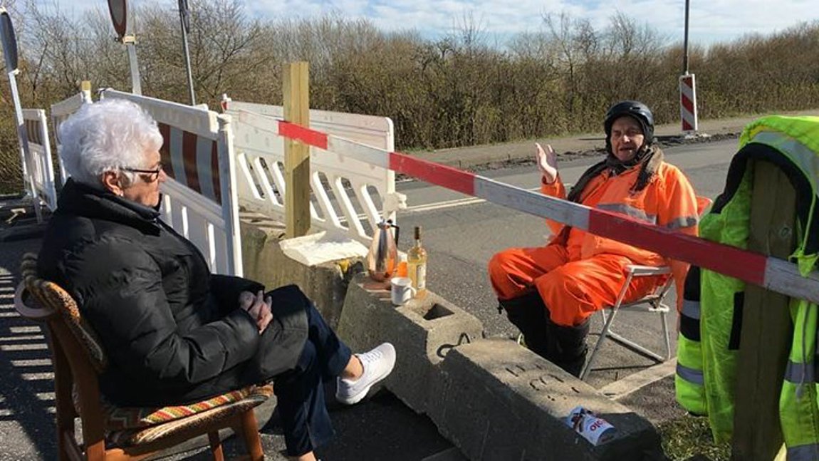 Κορωνοϊός: Δύο 80χρονοι ζουν τον έρωτά τους παρά τις απαγορεύσεις