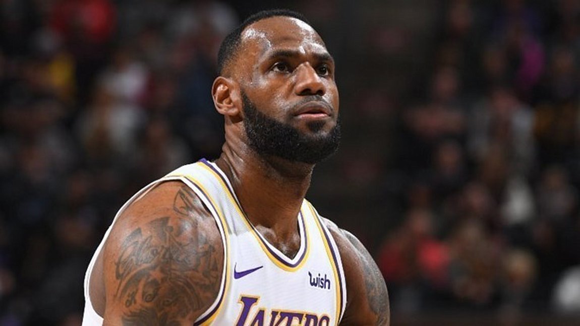 Ο ΛεΜπρόν Τζέιμς χορεύει για να βοηθήσει γιατρούς και νοσηλευτές – ΒΙΝΤΕΟ