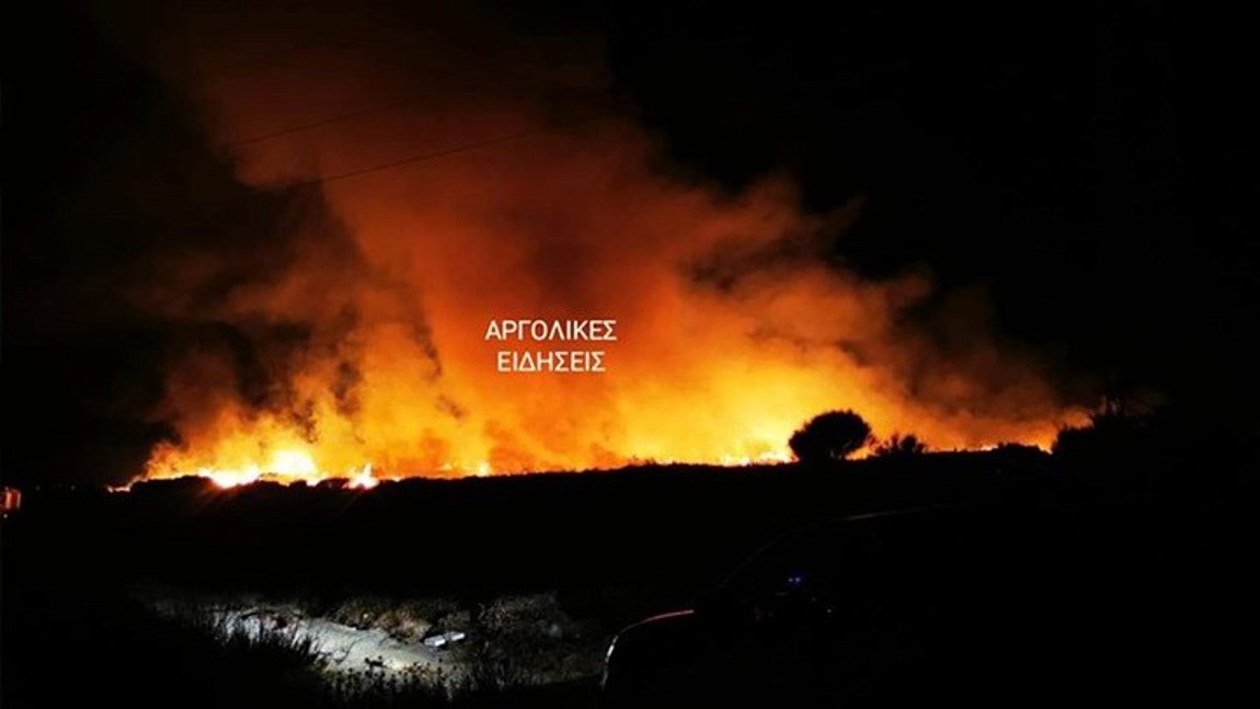 Άργος: Φωτιά σε χωματερή στην περιοχή Γκριμάρια