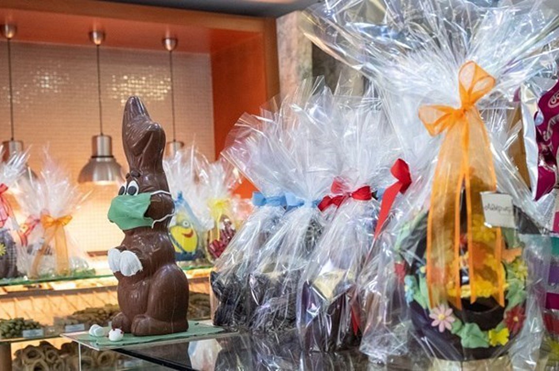 Πάσχα 2020: Ποιες ώρες θα είναι ανοιχτά τα καταστήματα σήμερα