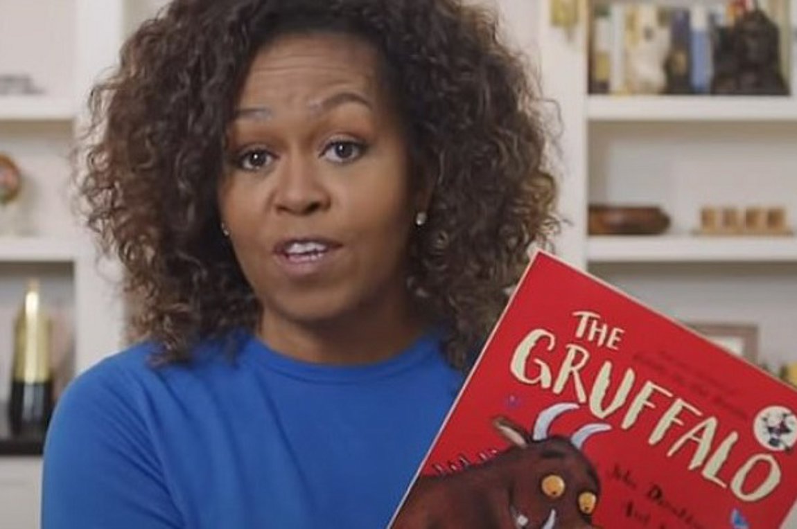 Η Μισέλ Ομπάμα διαβάζει βιβλία σε παιδιά online