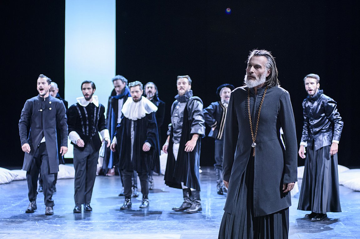 Πάμε θέατρο;